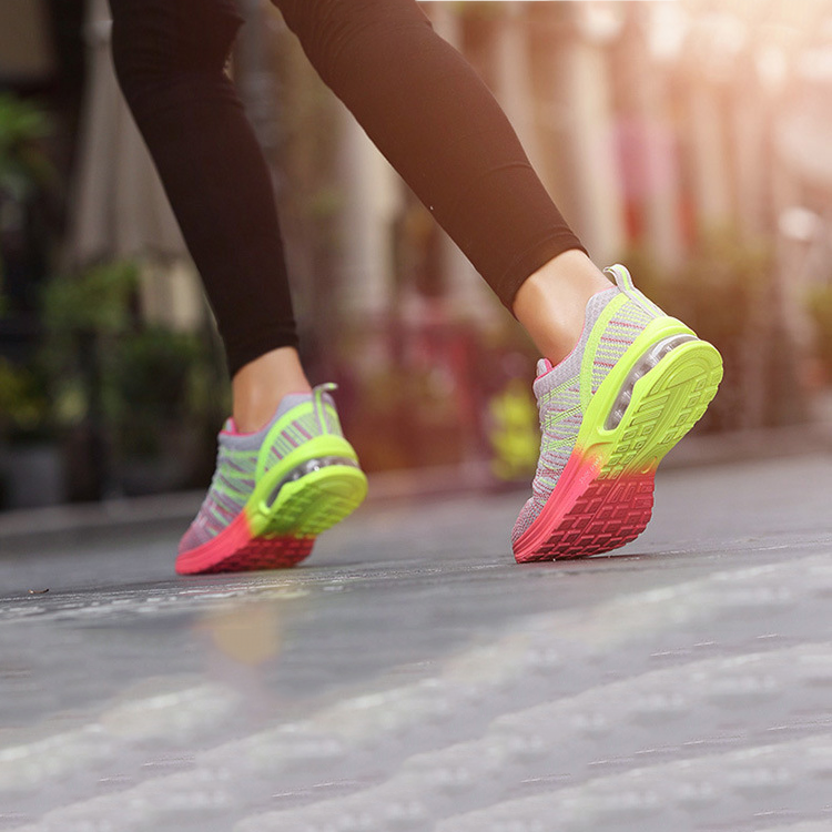 Chinese Footwear Company缩略图 Chinese Footwear Company缩略图