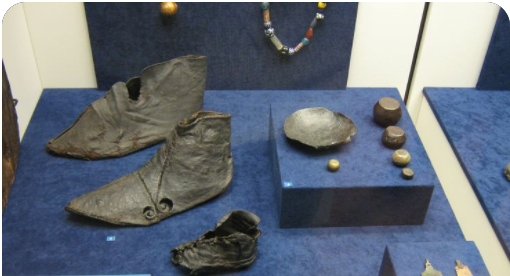 The Intriguing Journey of Shoe Development: A Timeline from Ancient Sandals to Modern Footwear插图1
